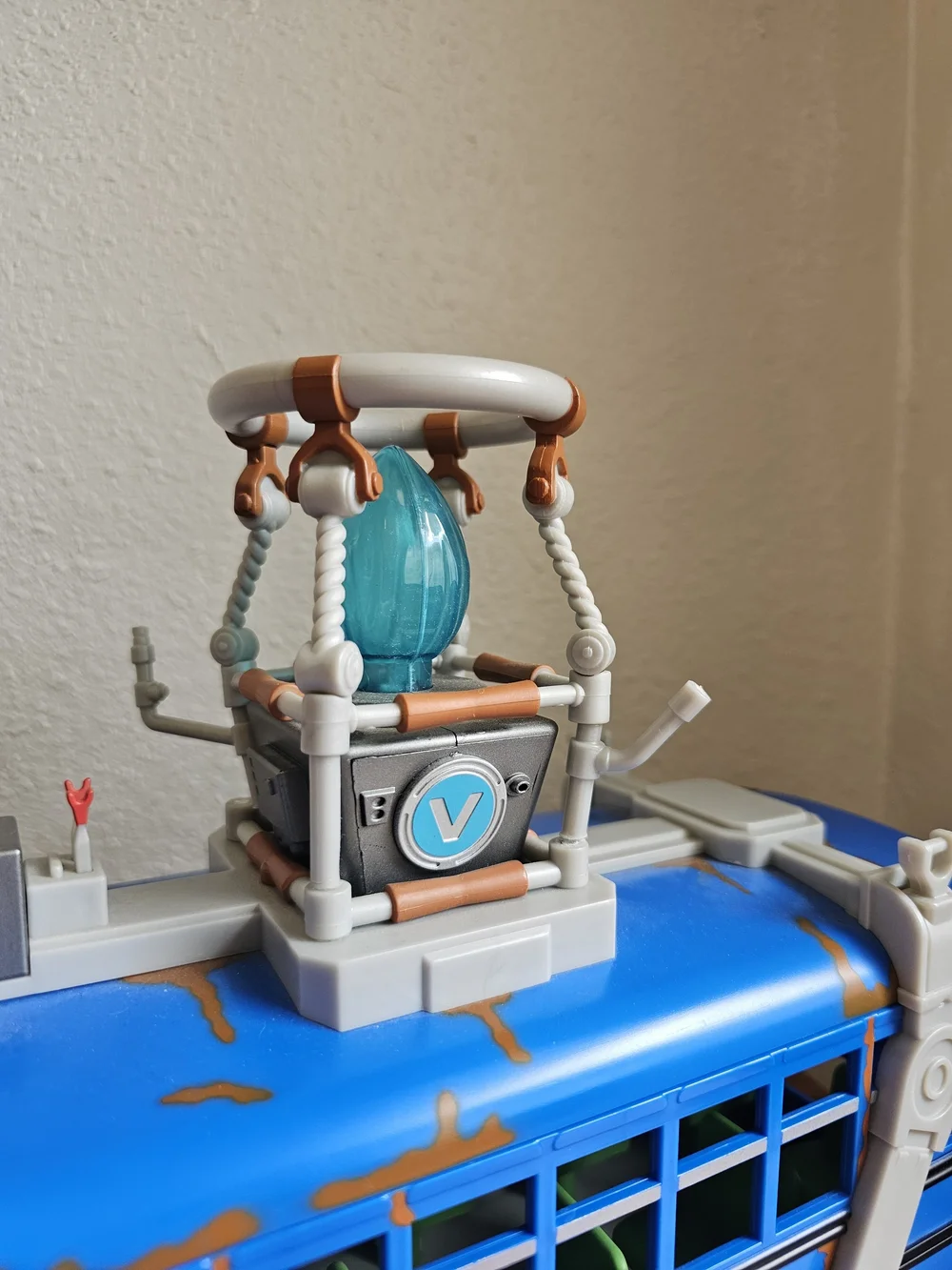 Fortnite Battle Bus 18 Inch Toy Vehicle No Ballon